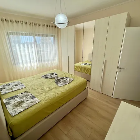 New Bazaar Cozy 2 Dajti View Apartment Tirana