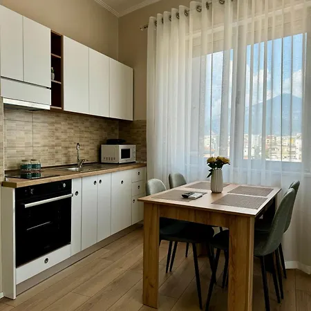 New Bazaar Cozy 2 Dajti View Tirana