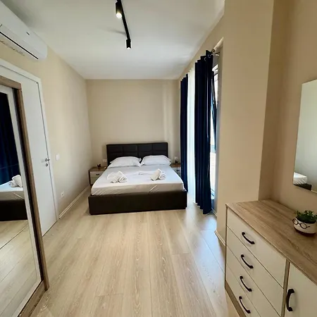 New Bazaar Cozy 2 Dajti View Apartamento *