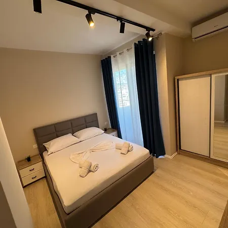 New Bazaar Cozy 2 Dajti View Tirana