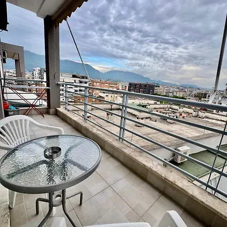 Apartamento New Bazaar Cozy 2 Dajti View *