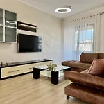 Lejlighed New Bazaar Cozy 2 Dajti View Tirana