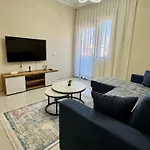 Apartamento New Bazaar Cozy 2 Dajti View *