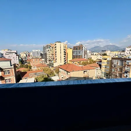 New Bazaar Cozy 2 Dajti View דירה