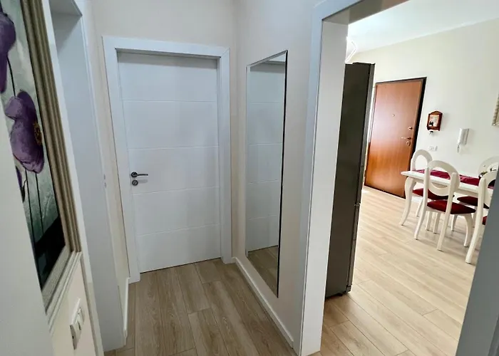 New Bazaar Cozy 2 Dajti View דירה