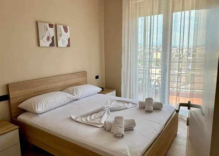 New Bazaar Cozy 2 Dajti View דירה טיראנה