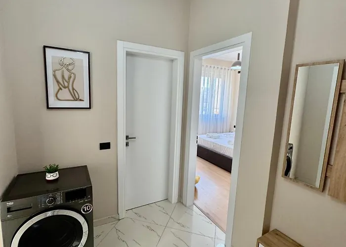 New Bazaar Cozy 2 Dajti View דירה